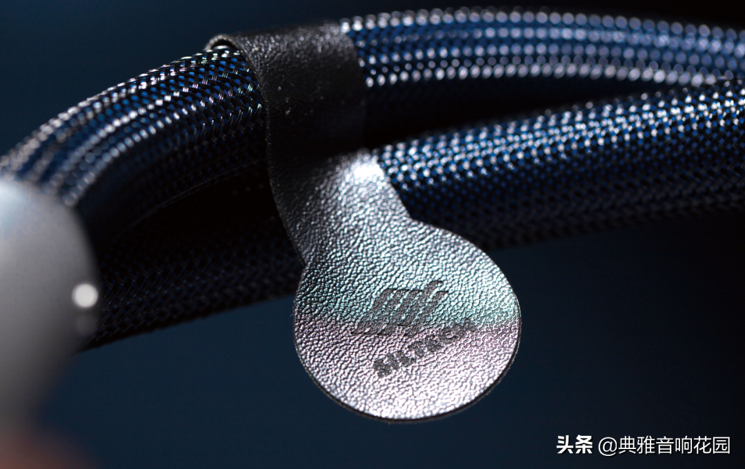 你期待线材升级来了 银彩 Classic Legend 880系列平衡线/电源/喇叭线