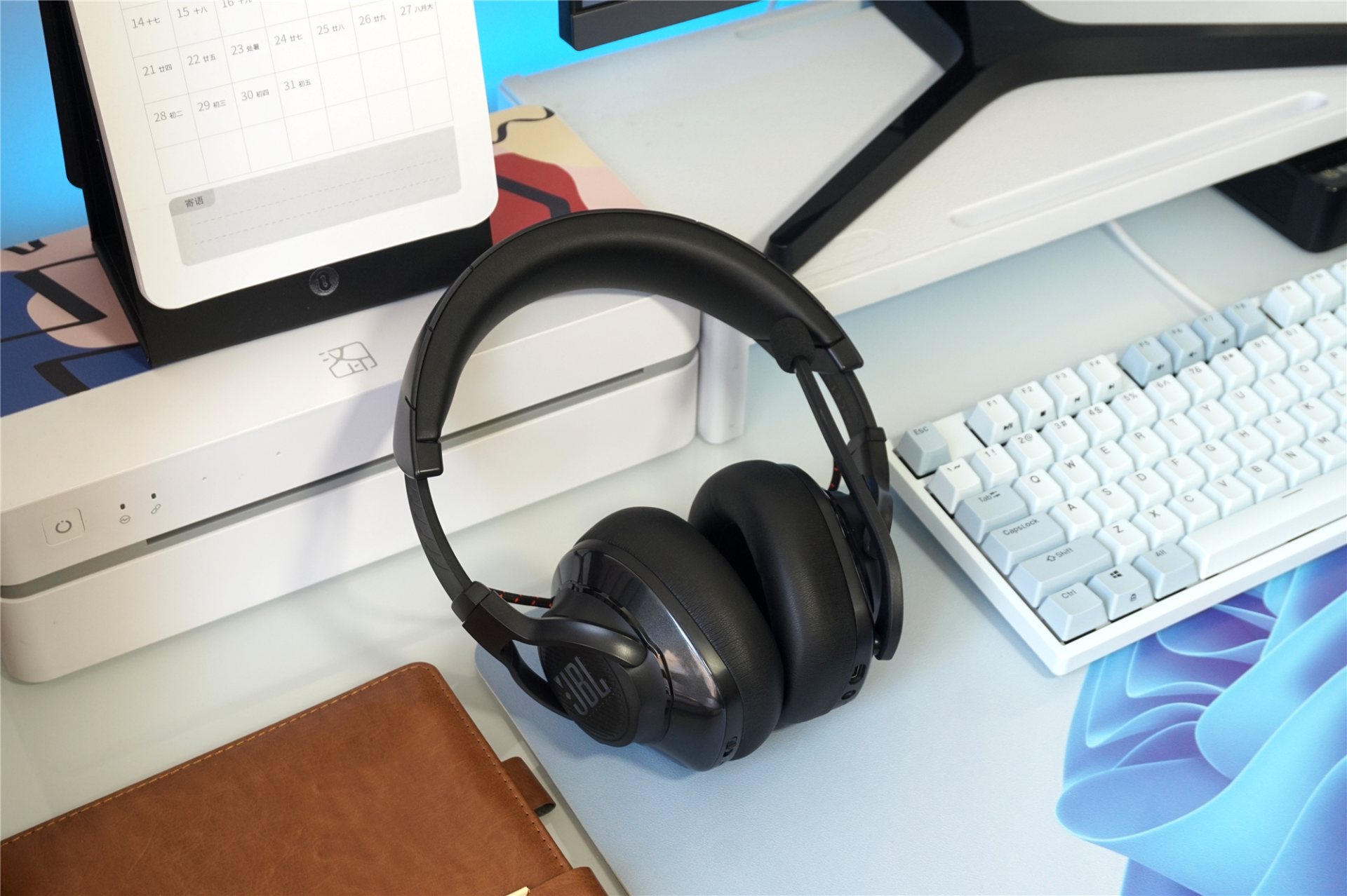 游戏胜利“倍增器”？深度体验一千多的电竞耳机JBL Quantum 610
