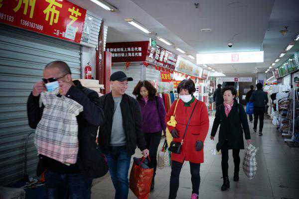 还是那个味儿：上海虬江路音像市场完成迁移，轻纺市场人气大增